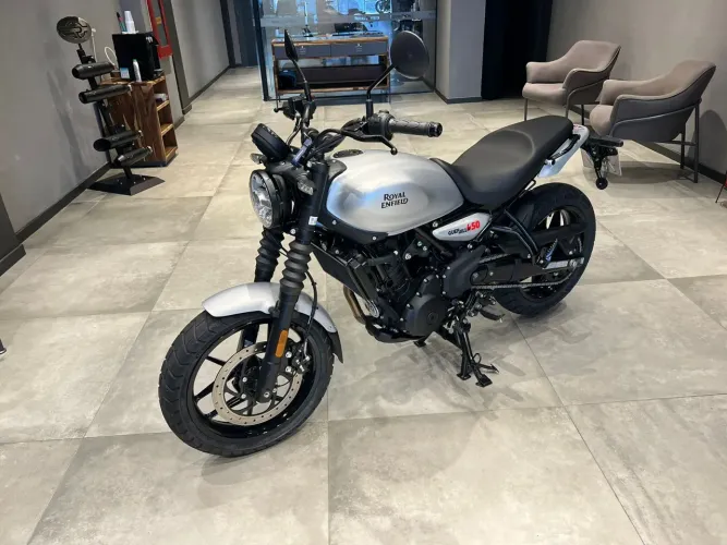 Guerrilla 450cc Smoke Silver - Amanda