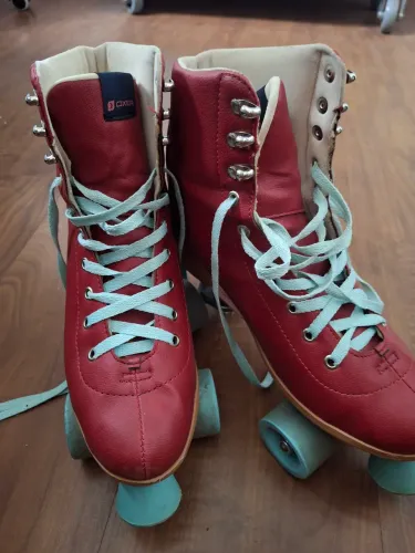 Patins 300,00