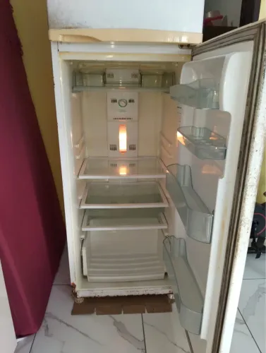 Geladeira cônsul