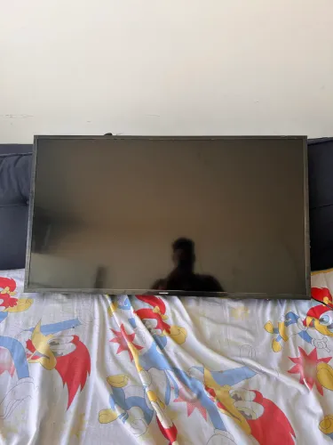 TV Samsung 43? Full HD T5300 Nova na Caixa - Tela Quebrada