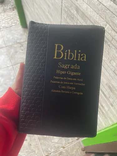 Biblia Sagrada com Harpa