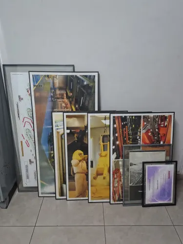 07 Quadros com Vidro e Moldura