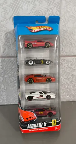 Hot Wheels 1:64 2009 Ferrari 5 Pack F50 156 F512M Enzo 348 PK3