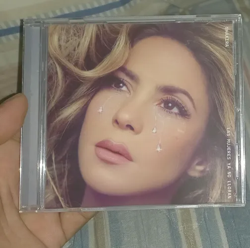Shakira Las Mujeres Ya No Lloran