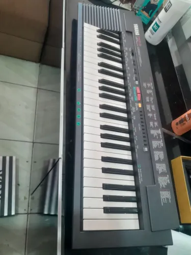 Vendo teclado Yamaha 450 , em perfeito, e conservado.