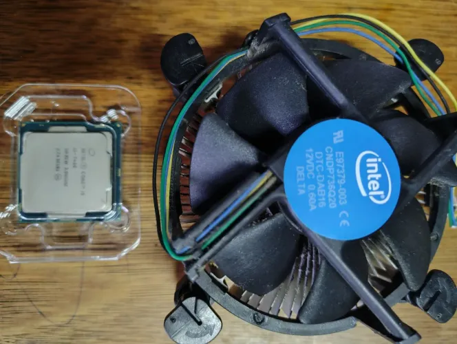 Processador Intel core i5 7400 + gabinete gamer 