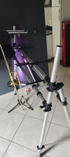 estante rack titanium