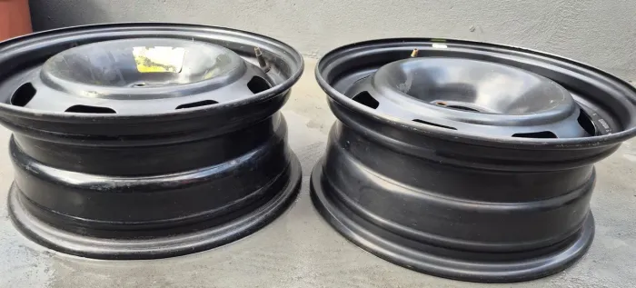 2 rodas Citroen C3 aro 15
