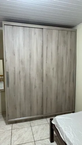 Guarda-roupa MDF