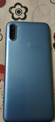 vendo sanssung j 11 lindão 350.00 p vender  logo 