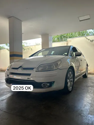 Citroen C4 GLX 2.0 Flex 16V 5P Aut. 2011