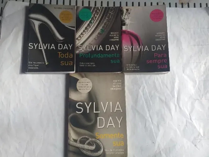 livros Sylvia Day! todos  4 por R$50 