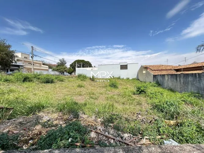 Terreno à venda no bairro Castelinho em Piracicaba