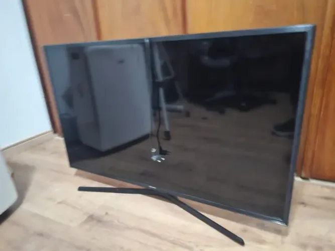 TV Samsung LED 40" - Funcionando - Ótima para Fire TV Stick, TV Box e Videogame