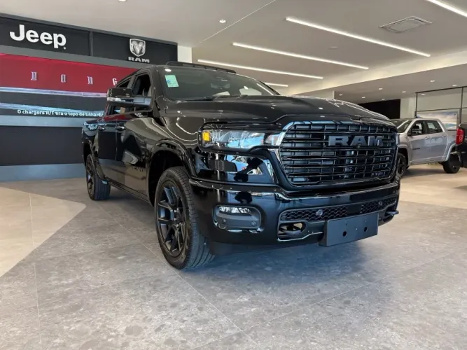 Ram 1500 Laram. Night ED. Bi-TB 3.0 4X4 Aut. 2025