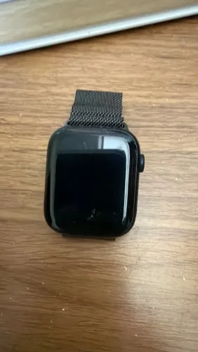 Apple Watch séries 9 com pulseira de alumínio