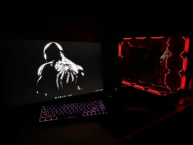 PC GAMER - RTX 5060 + 32GB RAM 6000mhz + Ryzen 7 7700