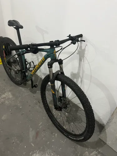 Bicicleta Specialized Rockohopper 2018 Tamanho 17 (M)