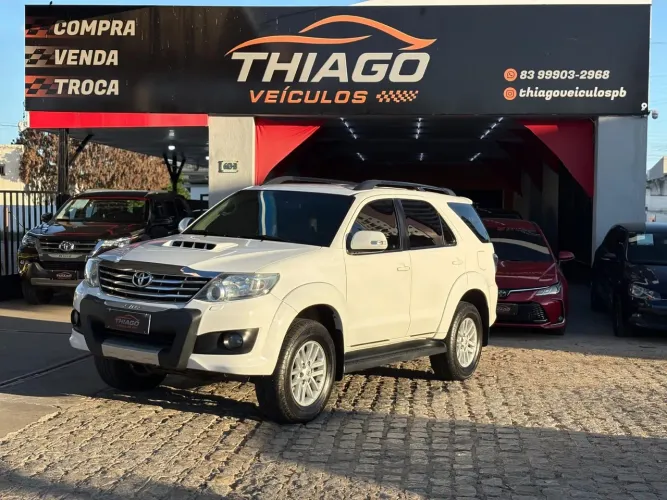 Toyota Hilux SW4 SRV D4-d 4X4 3.0 TDI Dies. AUT 2015