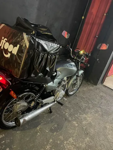 Vendo ou troco por carro