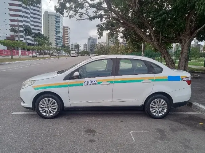 Fiat Grand Siena Tetrafuel 1.4 EVO F. Flex 8V 2016