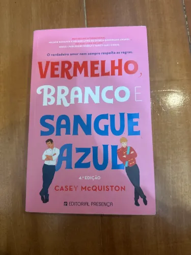 Livro vermelho branco sangue azul