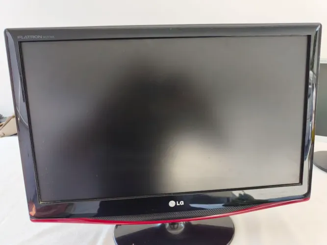 2 monitores de vídeo