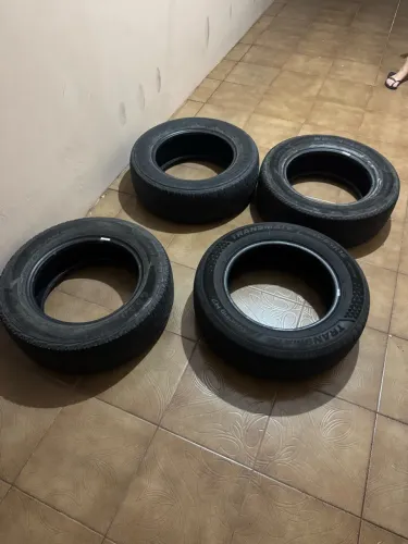 Pneus Transmate 215/65 R16 R$ 500,00 o par