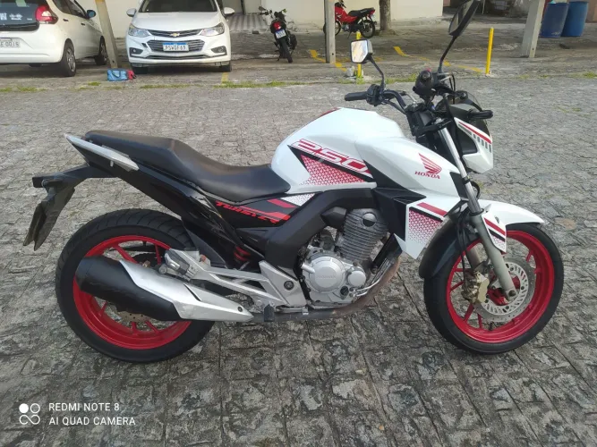 CBX Twister 250 2022