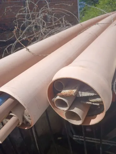 Canos de pvc todos novos nunca usados são muito ultilizados em poços artesiano