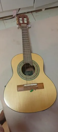 Cavaquinho eletroco acústico