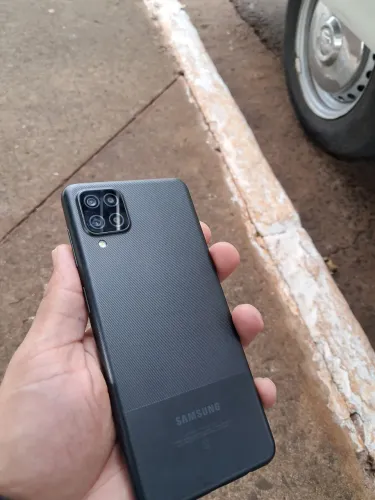 Samsung A12