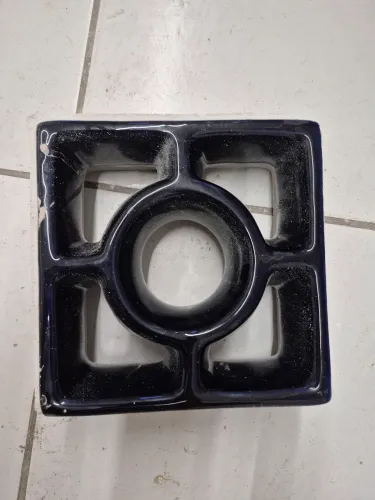 Cobogo de cerâmica azul petróleo