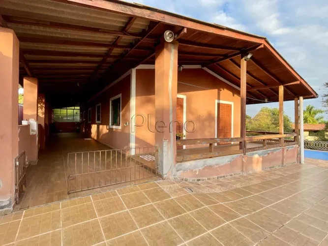 Casa à venda com 3 quartos no Parque Xangrilá, Campinas.