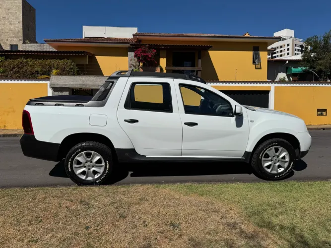 Renault Duster Oroch Exp. 1.6 Hi-flex 16V Mec. 2022