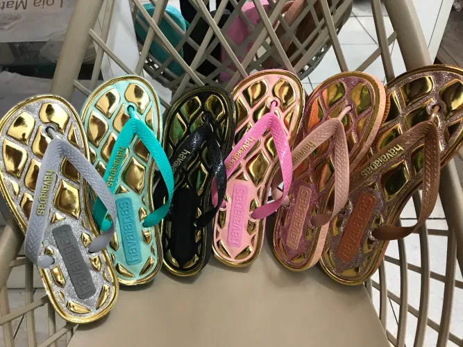 Sandálias R$49,90