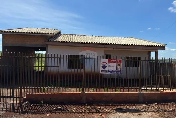 CASA EM SAO SEBASTIAO MUNICIPIO DE OURO VERDE