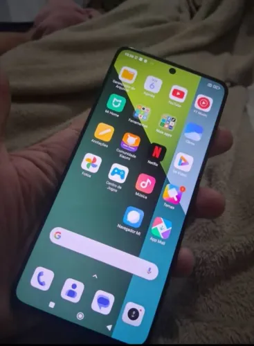 Leia .. .. Moto G62, internet 5G, NFC. 128 GiGas ,  pequeno trinco mais funciona tudo 