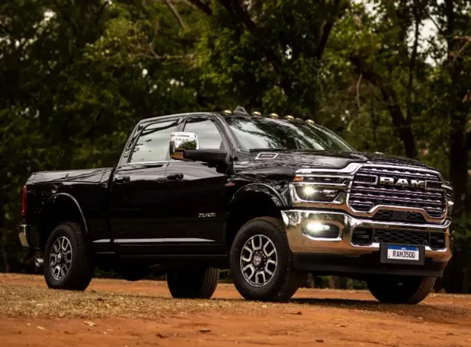 Ram 3500 Laram.6.7 Night Ed.tb CD 4X4 Die. 2026