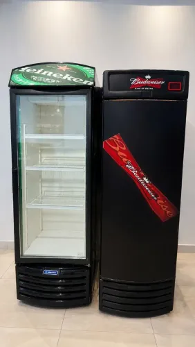 2 Geladeiras/Cervejeiras Comerciais Heineken e Budweiser ? R$3.200 as duas