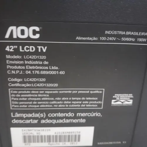 Tv 42 polegadas com detalhes 