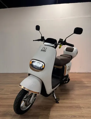 Scooter elétrica