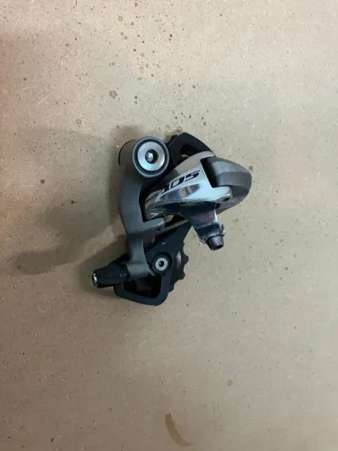SHIMANO 105 trasero RD 5700 