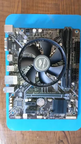 Placa Mãe H310M Gigabyte + Processador Intel I5 8500 + 8gb DDR4 (2x4gb)