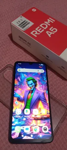 Xaomi Redmi A5 novinho sem nem um arranhão tem 128 gigas câmeras top Android 15