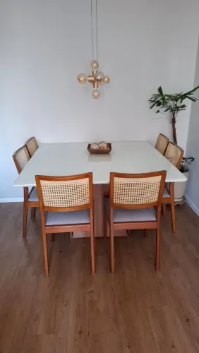 Mesa de Jantar com Tampo de Vidro + 6 Cadeiras em Madeira e Palhinha