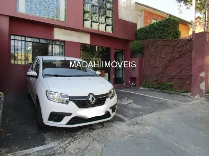 Casa para locação na Vila Madalena, São Paulo-SP: 5 salas, 2 banheiros, 2 vagas de garagem