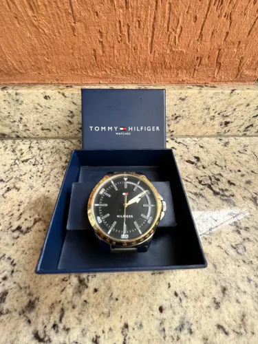 Vendo Relógio Tommy Hilfiger