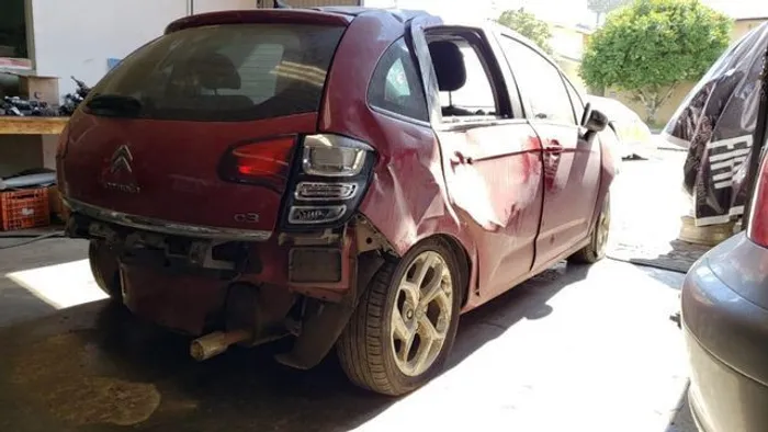 Sucata Citroen C3 1.6 2016/2017, para retirada de peças