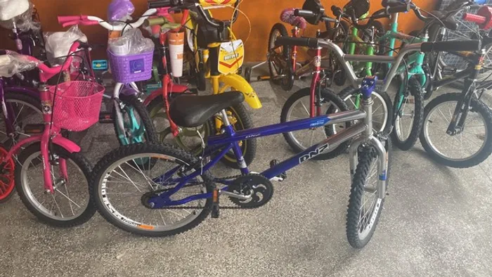 Bicicleta Cross 20 BMX DNZ - Valor promocional 